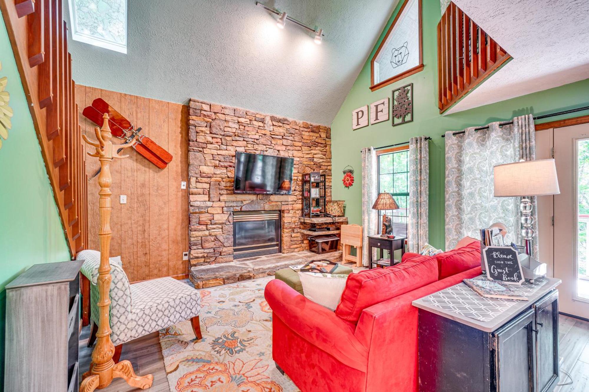 Smoky Mountain Cabin With Deck And Hot Tub! Pigeon Forge Exteriör bild