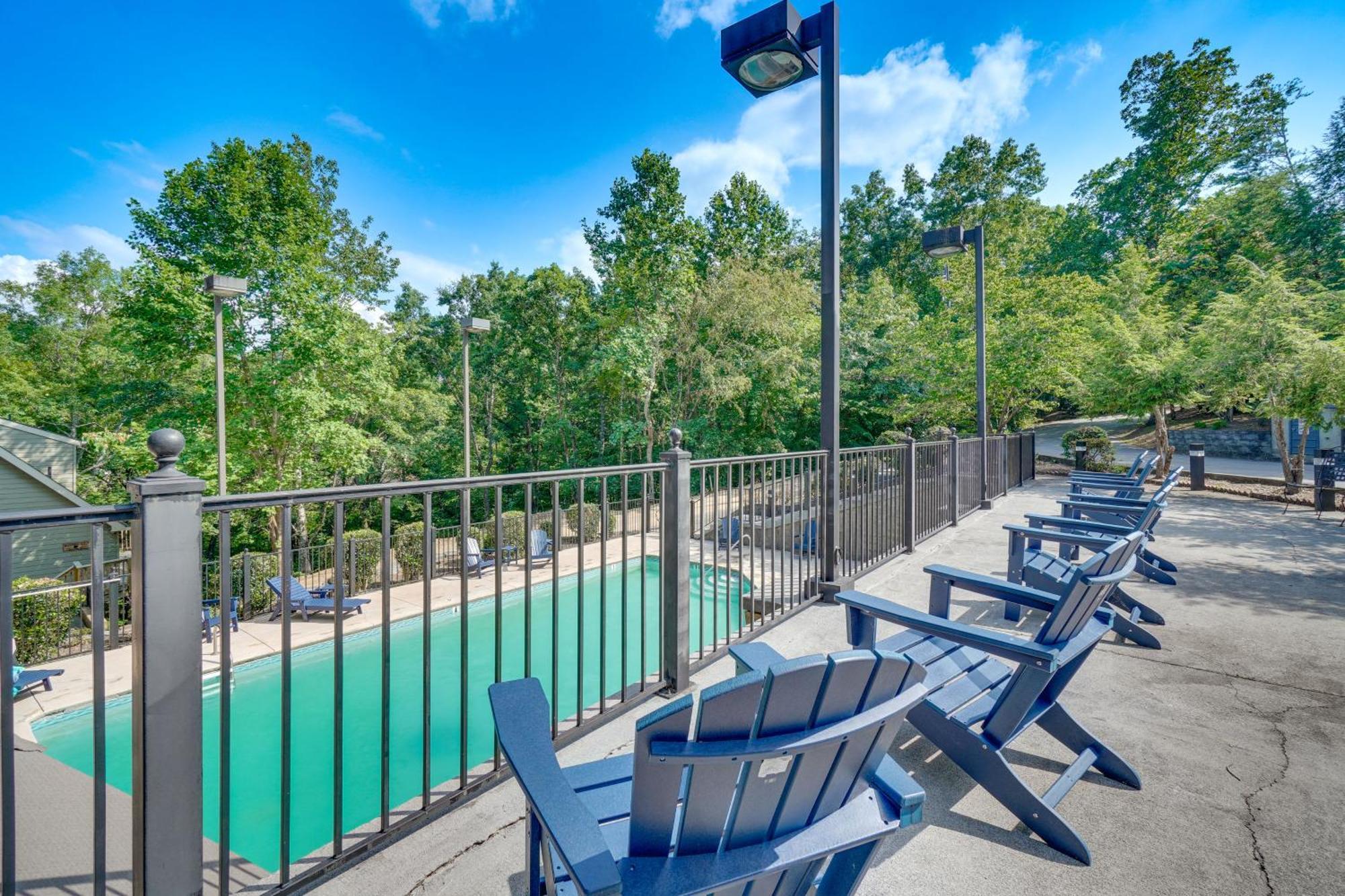 Smoky Mountain Cabin With Deck And Hot Tub! Pigeon Forge Exteriör bild