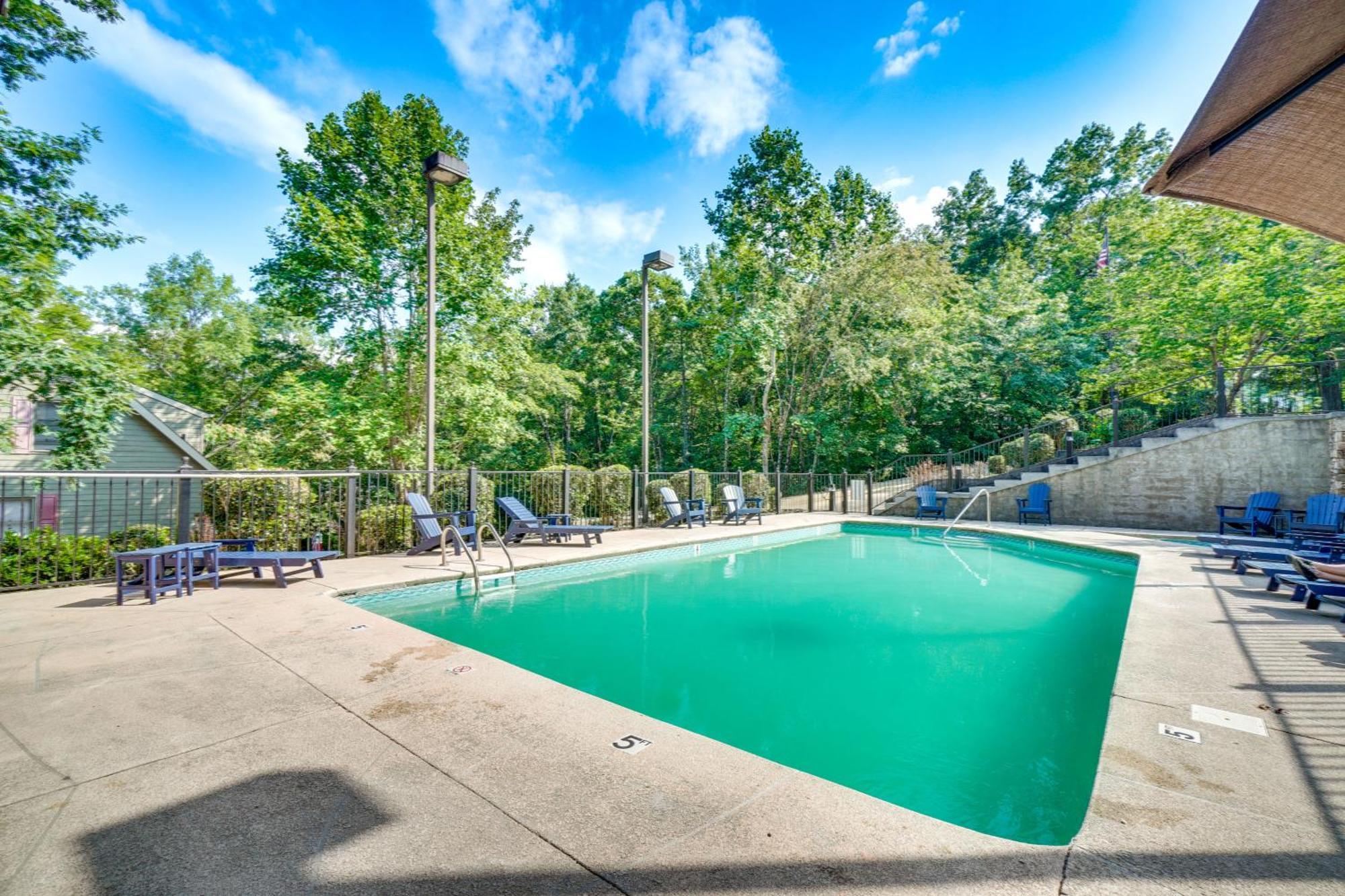Smoky Mountain Cabin With Deck And Hot Tub! Pigeon Forge Exteriör bild